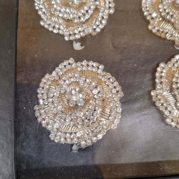 Tahari Home Napkin Rings Set 4 Silver Tone Sparkling Rhinestone Jewel New - Picture 2 of 5